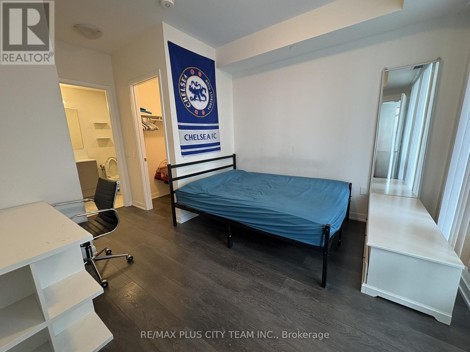 1402 - 28 Freeland Street, Toronto, Ontario  M5E 0E3 - Photo 9 - C12643226