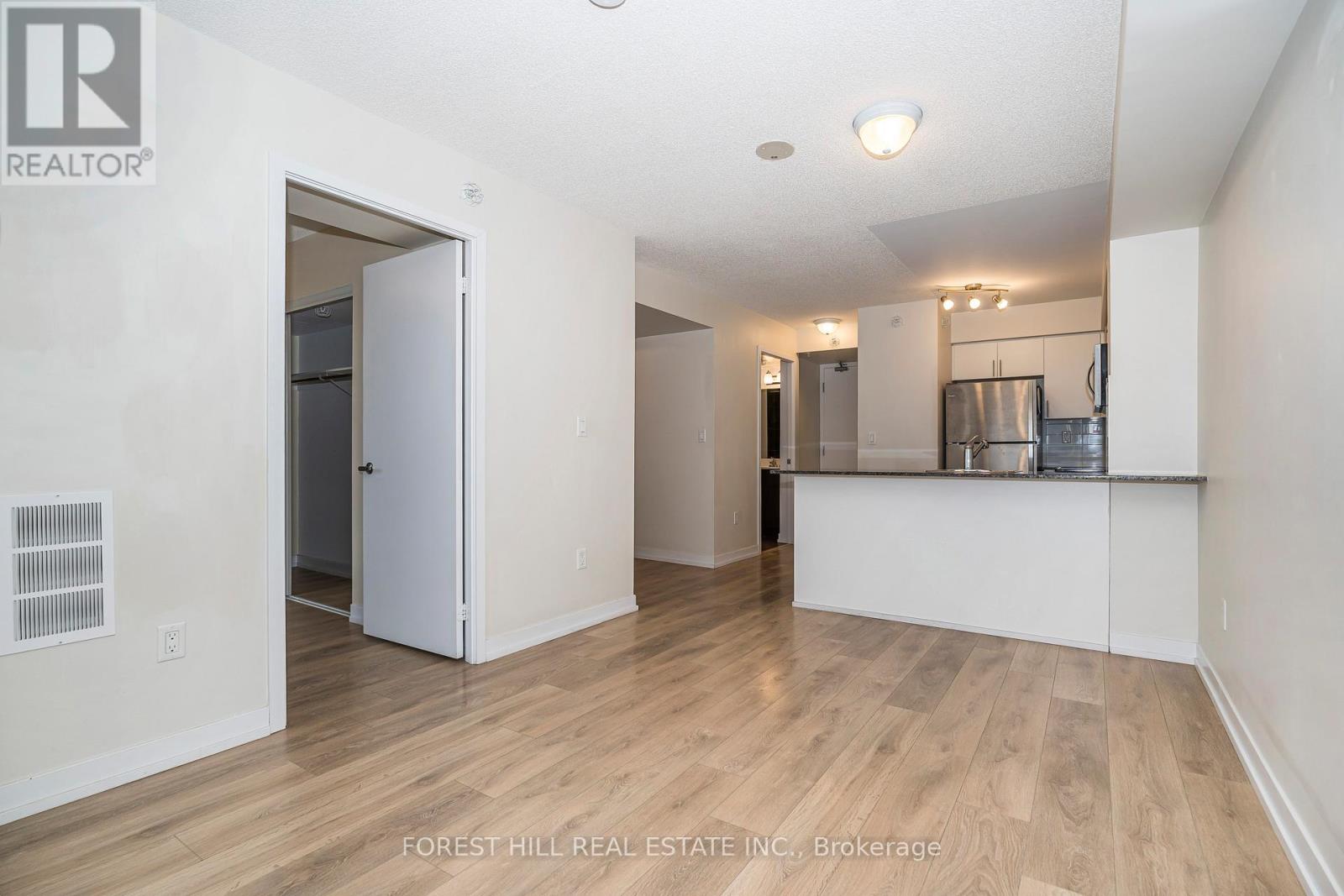 1106 - 1420 Dupont Street, Toronto, Ontario  M6H 4J8 - Photo 3 - W12694974