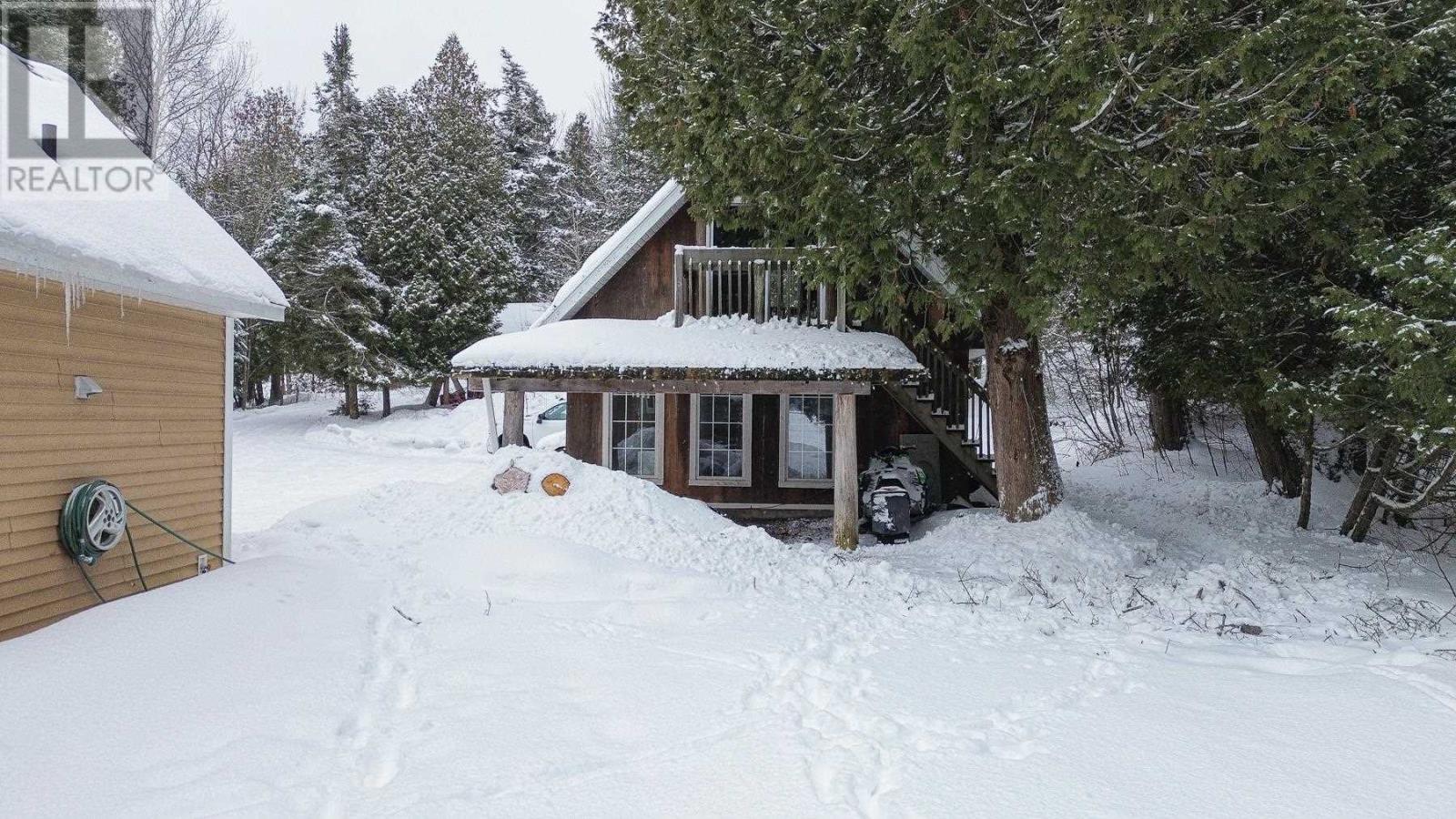 2707 V Line Rd, Richards Landing, Ontario  P0R 1J0 - Photo 8 - SM260100