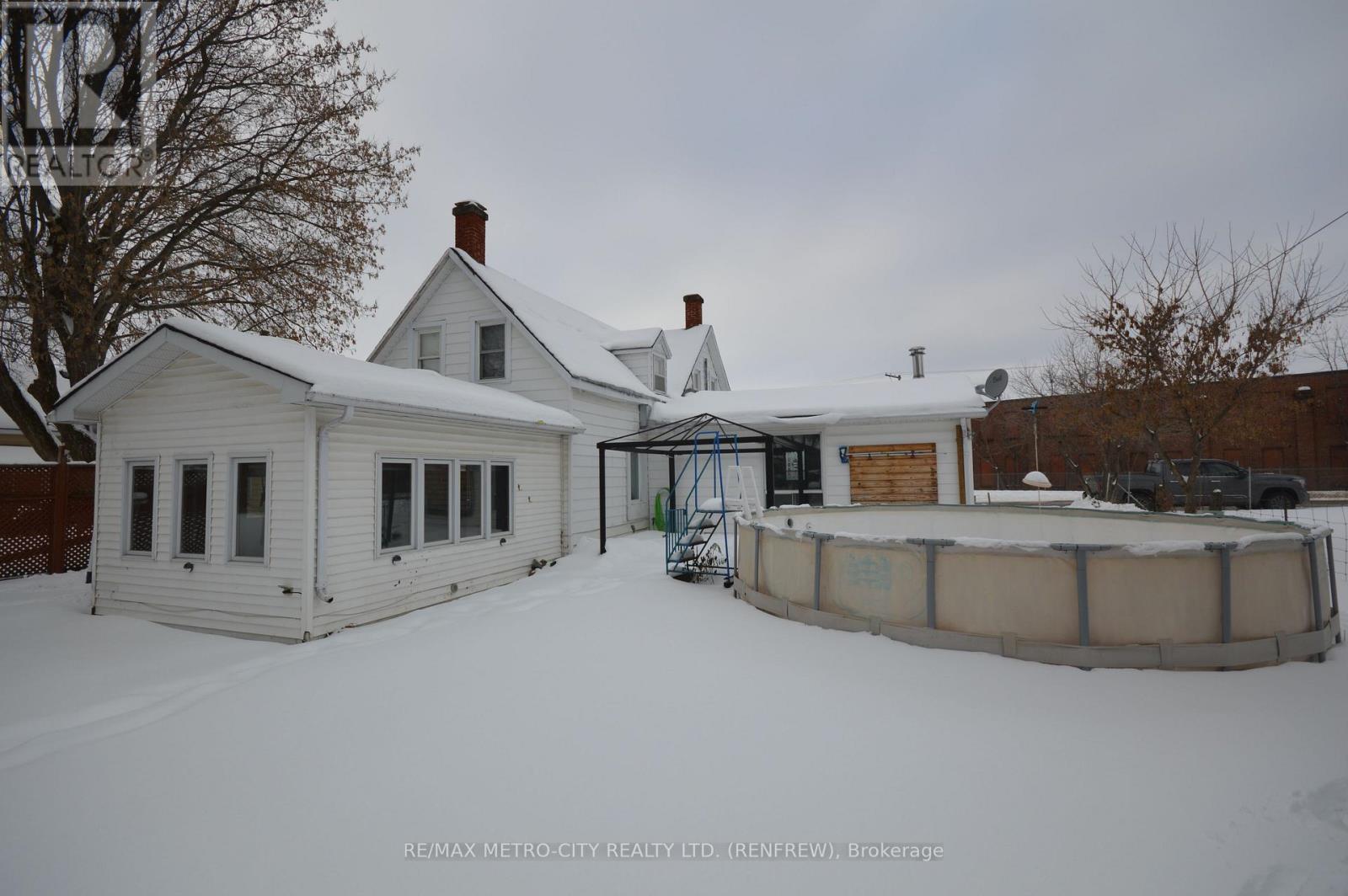235 Renfrew Avenue W, Renfrew, Ontario  K7V 2Y7 - Photo 14 - X12696112