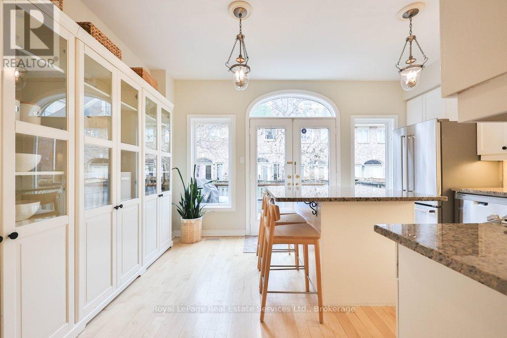 6 - 38 Mendota Road, Toronto, Ontario  M8Y 1E8 - Photo 15 - W12696092