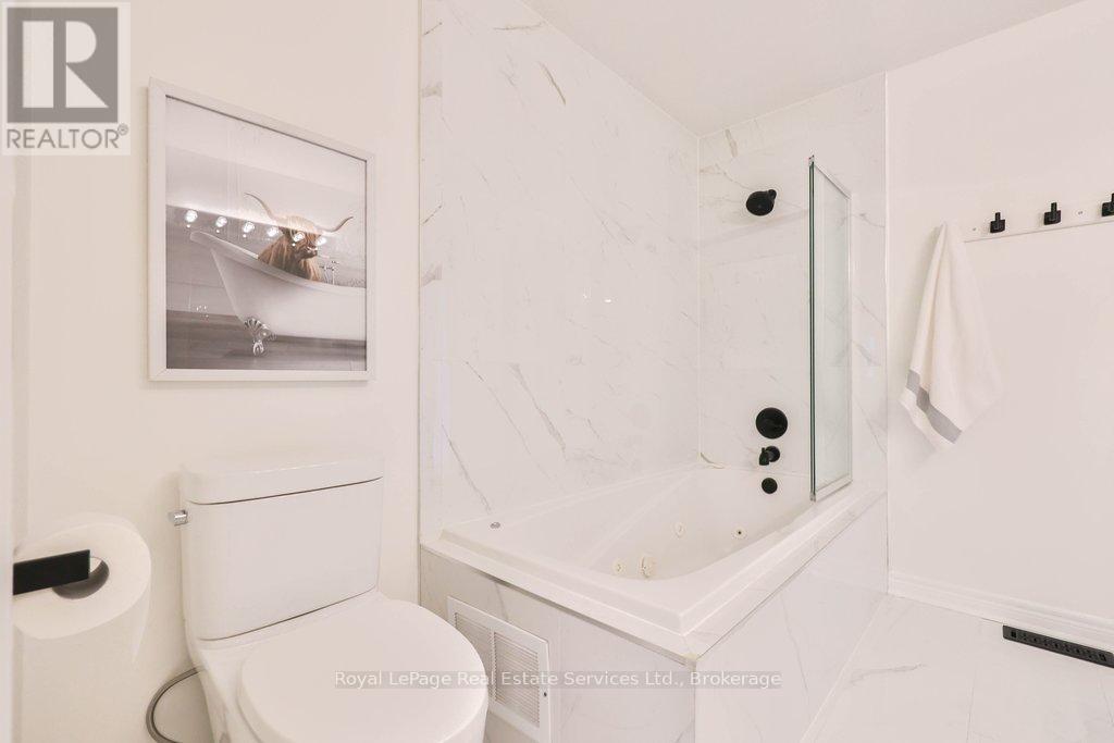 6 - 38 Mendota Road, Toronto, Ontario  M8Y 1E8 - Photo 27 - W12696092