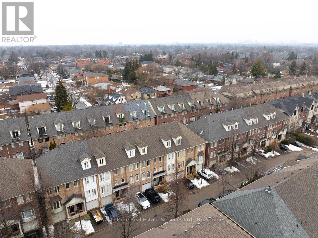 6 - 38 Mendota Road, Toronto, Ontario  M8Y 1E8 - Photo 3 - W12696092