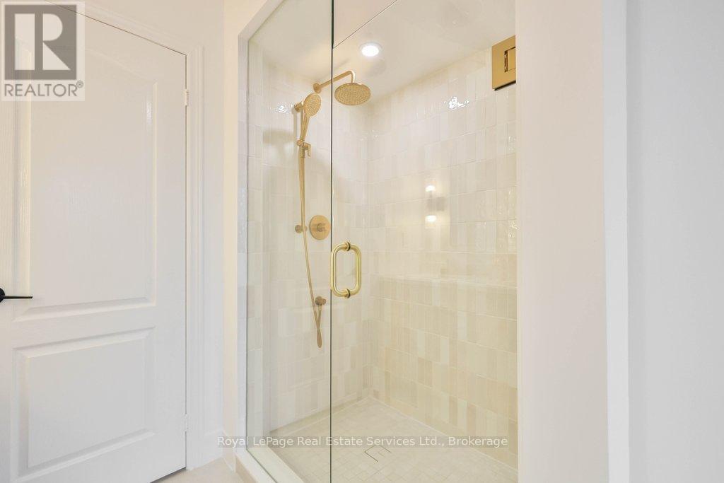 6 - 38 Mendota Road, Toronto, Ontario  M8Y 1E8 - Photo 40 - W12696092