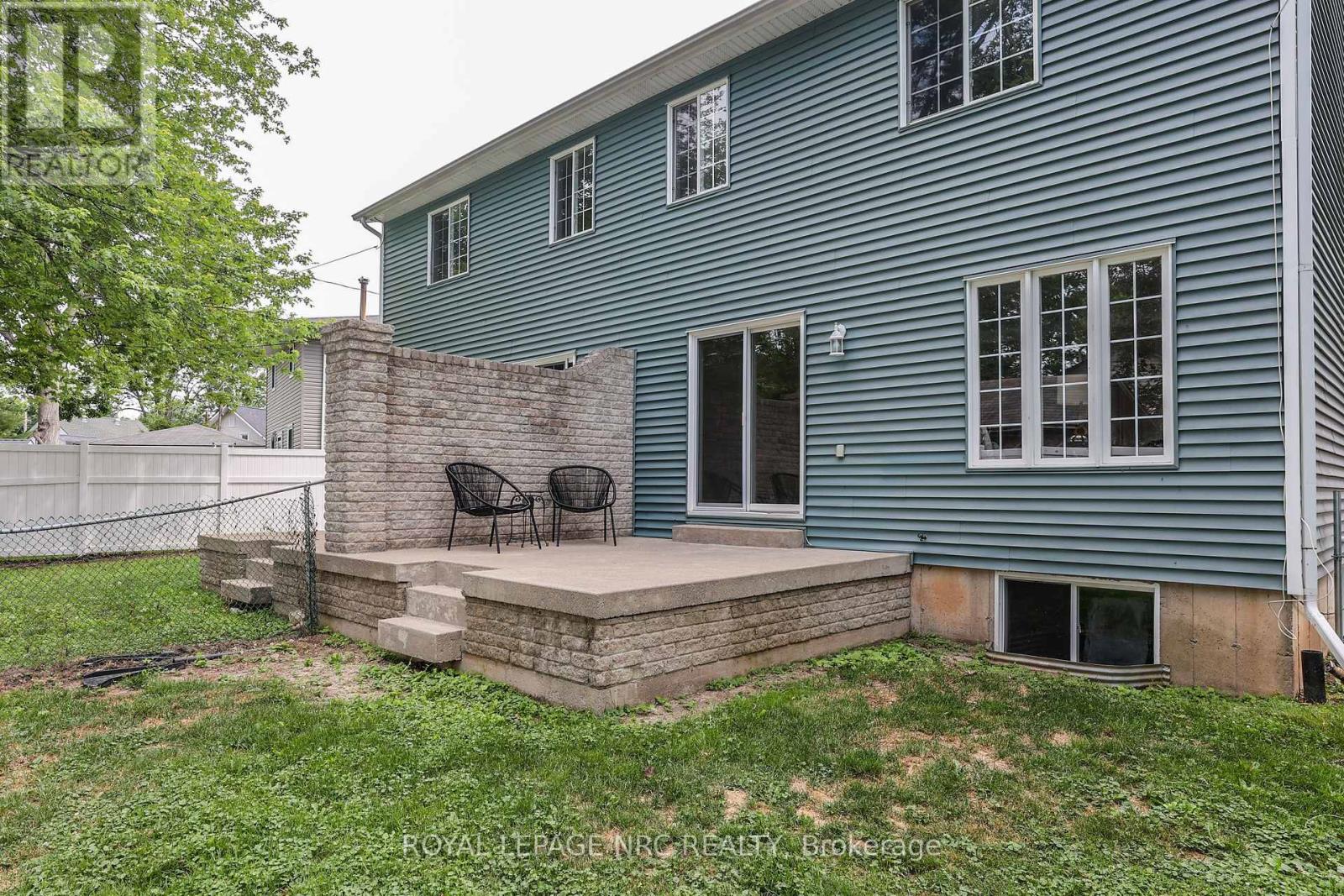 56 Queens Circle, Fort Erie, Ontario  L0S 1B0 - Photo 26 - X12696124