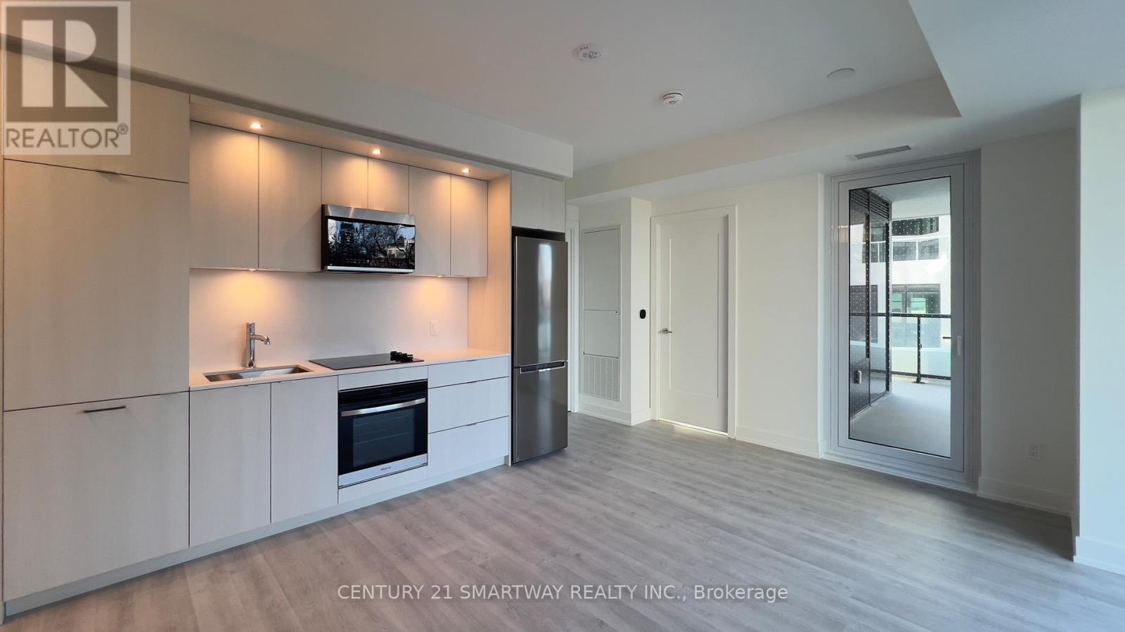 312 - 60 Central Park Roadway, Toronto, Ontario  M9A 0E6 - Photo 15 - W12679996