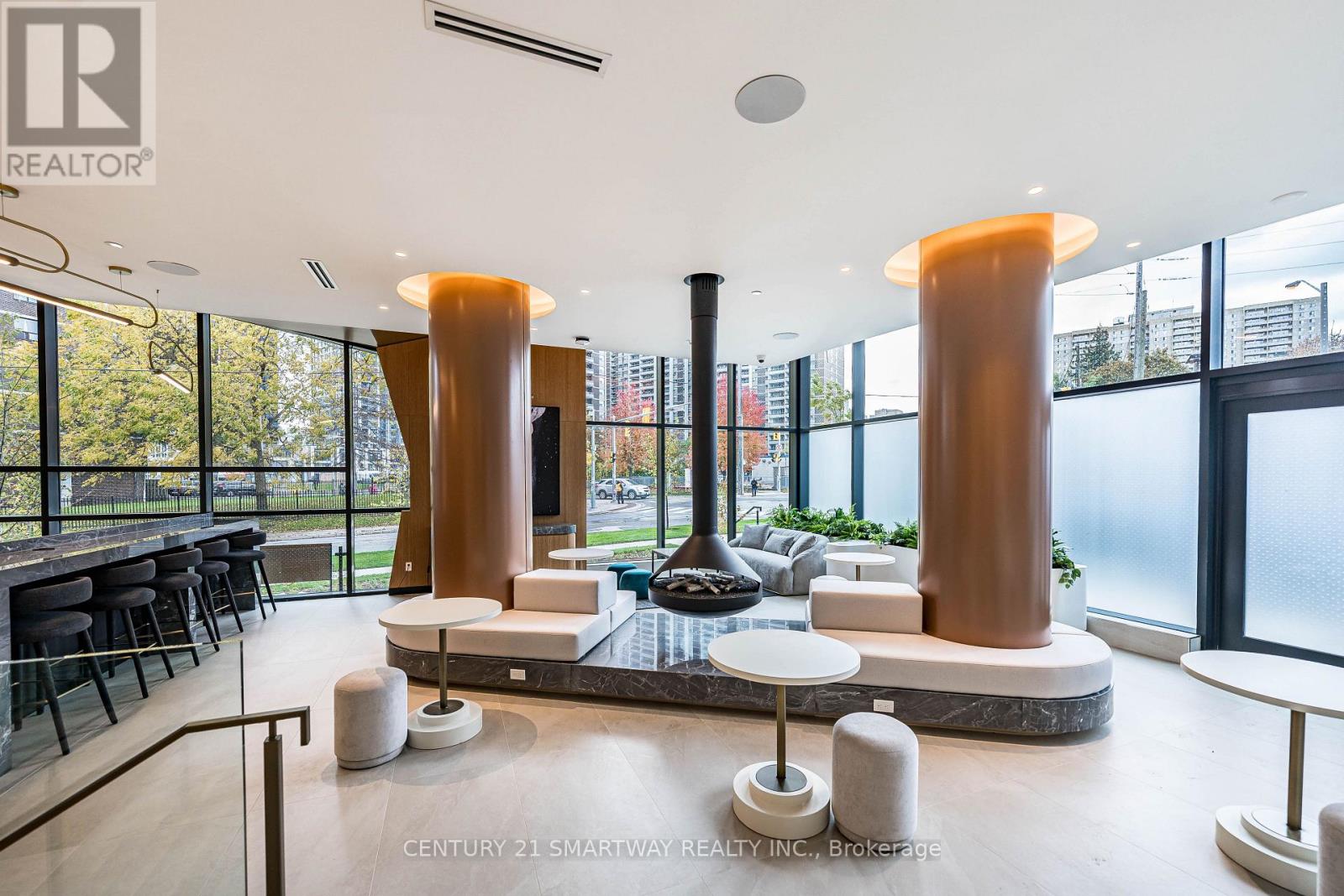 312 - 60 Central Park Roadway, Toronto, Ontario  M9A 0E6 - Photo 6 - W12679996