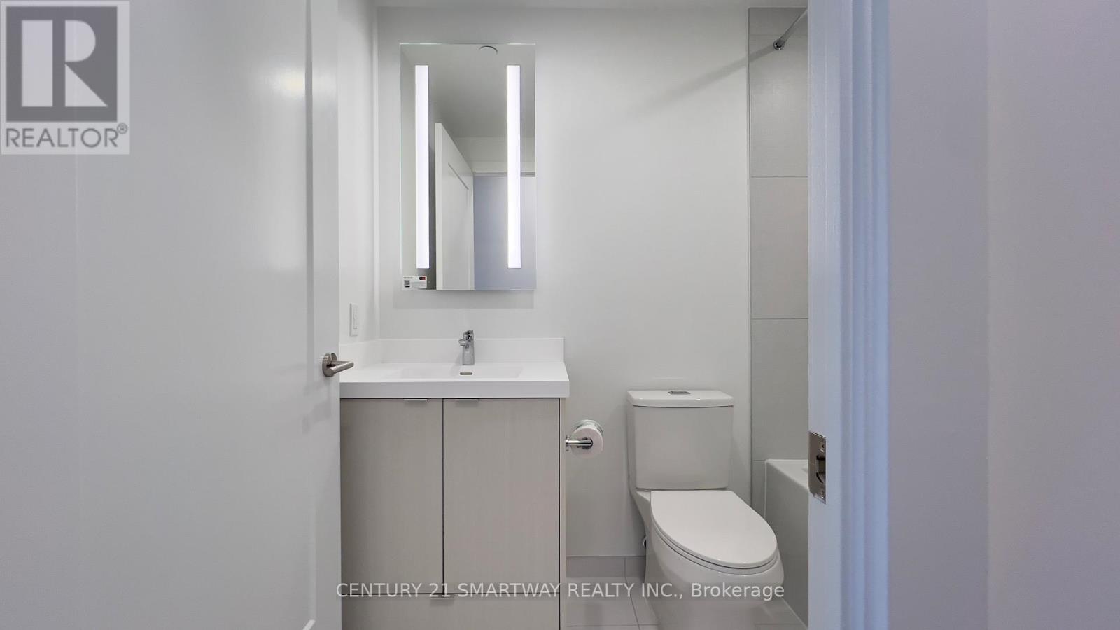 1303 - 60 Central Park Roadway, Toronto, Ontario  M9A 0E6 - Photo 12 - W12691288