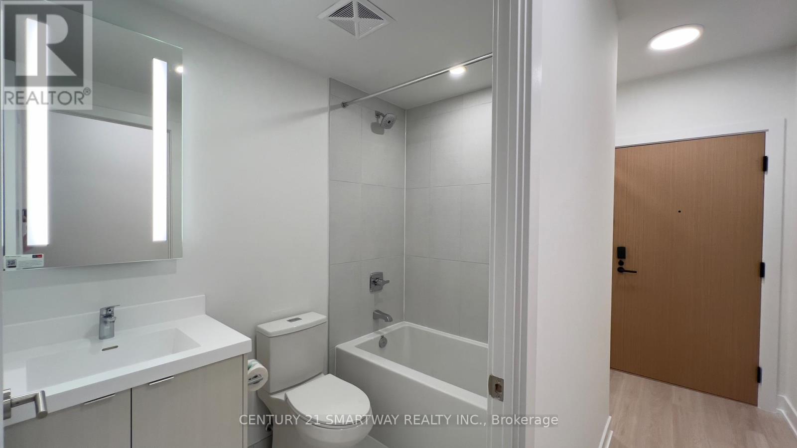 1303 - 60 Central Park Roadway, Toronto, Ontario  M9A 0E6 - Photo 11 - W12691288