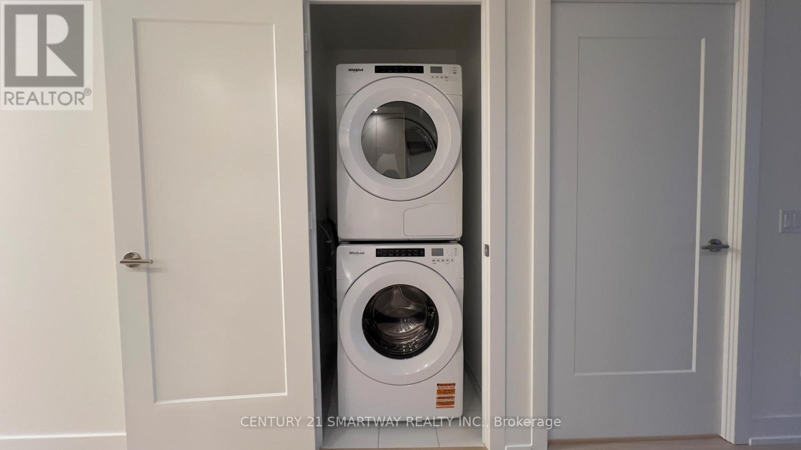 1303 - 60 Central Park Roadway, Toronto, Ontario  M9A 0E6 - Photo 24 - W12691288