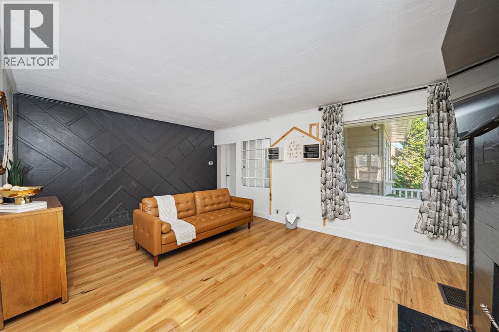 730 Talfourd Street, Sarnia, Ontario  N7T 1R9 - Photo 5 - 26001104