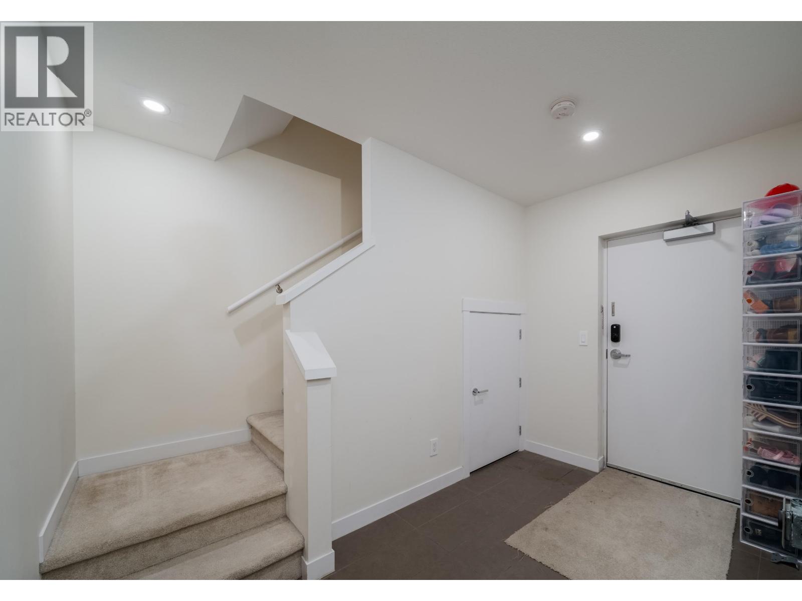 17 7039 Macpherson Avenue, Burnaby, British Columbia  V5J 4N4 - Photo 36 - R3079473