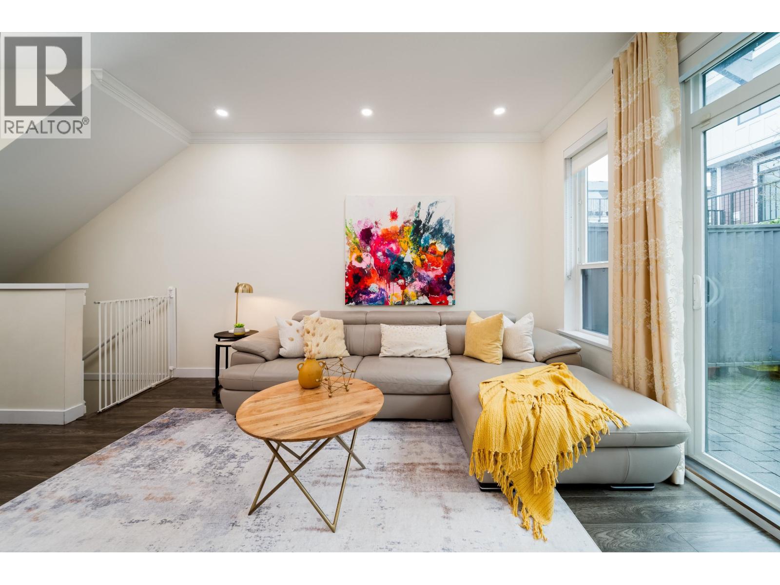 17 7039 Macpherson Avenue, Burnaby, British Columbia  V5J 4N4 - Photo 5 - R3079473