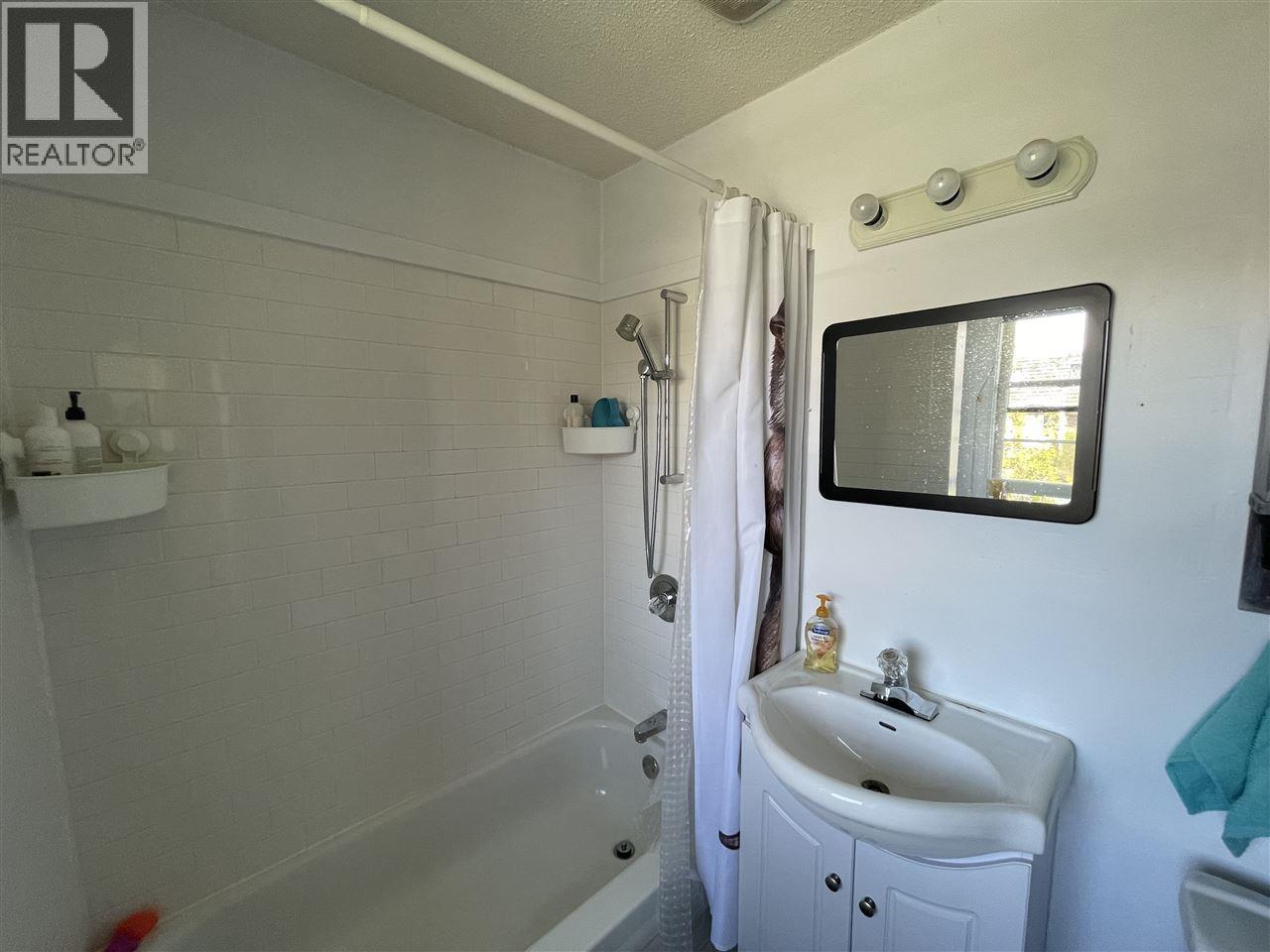 88 W 48th Avenue, Vancouver, British Columbia  V5Y 2Y4 - Photo 10 - R3079452