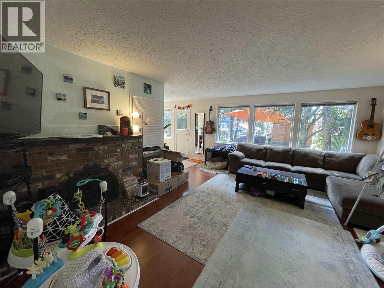 88 W 48th Avenue, Vancouver, British Columbia  V5Y 2Y4 - Photo 2 - R3079452