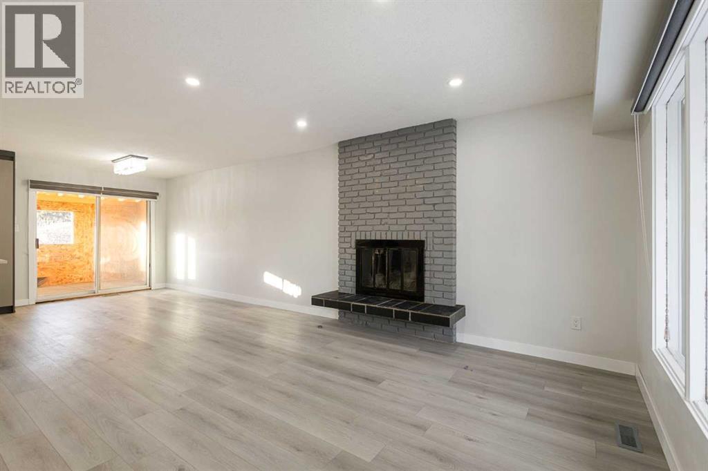 255 Rundleridge Drive Ne, Calgary, Alberta  T1Y 2K5 - Photo 5 - A2276432