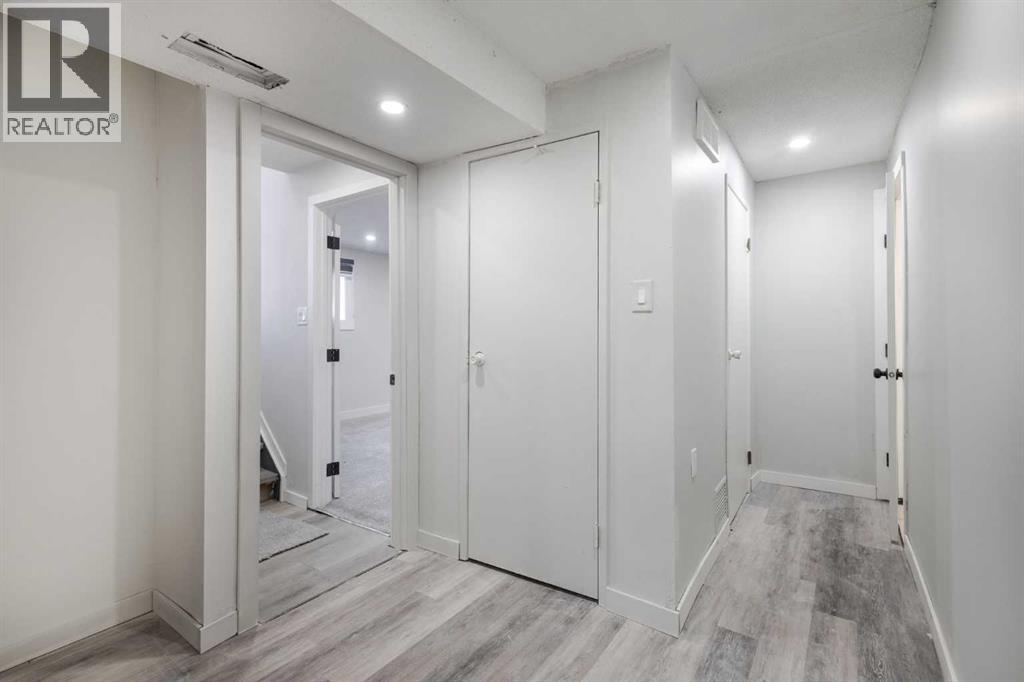 255 Rundleridge Drive Ne, Calgary, Alberta  T1Y 2K5 - Photo 26 - A2276432