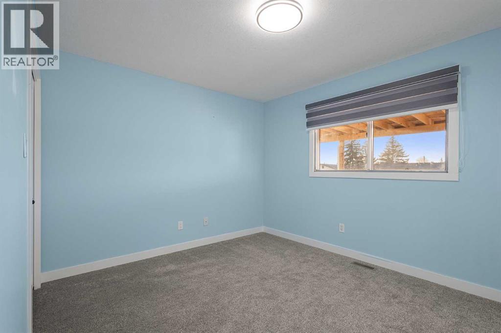 255 Rundleridge Drive Ne, Calgary, Alberta  T1Y 2K5 - Photo 14 - A2276432