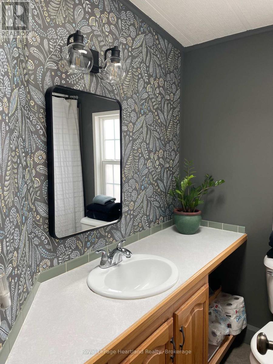 24 Rowan Rd - 77307 Bluewater Highway, Bluewater, Ontario  N0M 1G0 - Photo 13 - X12471282