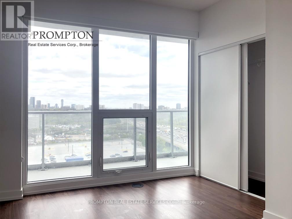 1602 - 117 Mcmahon Drive, Toronto, Ontario  M2K 0E4 - Photo 4 - C12696082