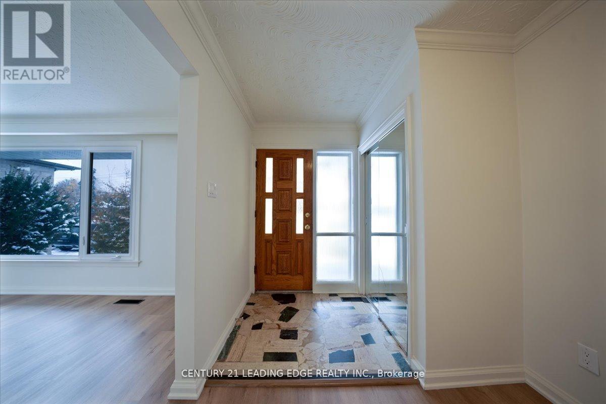 Main - 57 Anewen Drive, Toronto, Ontario  M4A 1R9 - Photo 7 - C12696116