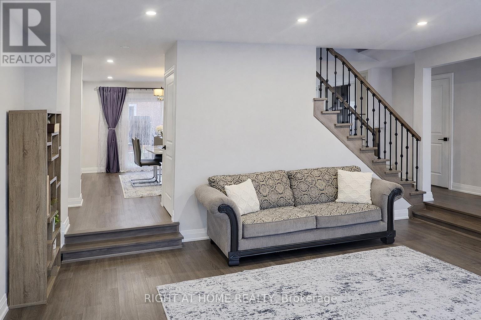 122 Dollery Court, Toronto, Ontario  M2R 3P1 - Photo 3 - C12696140