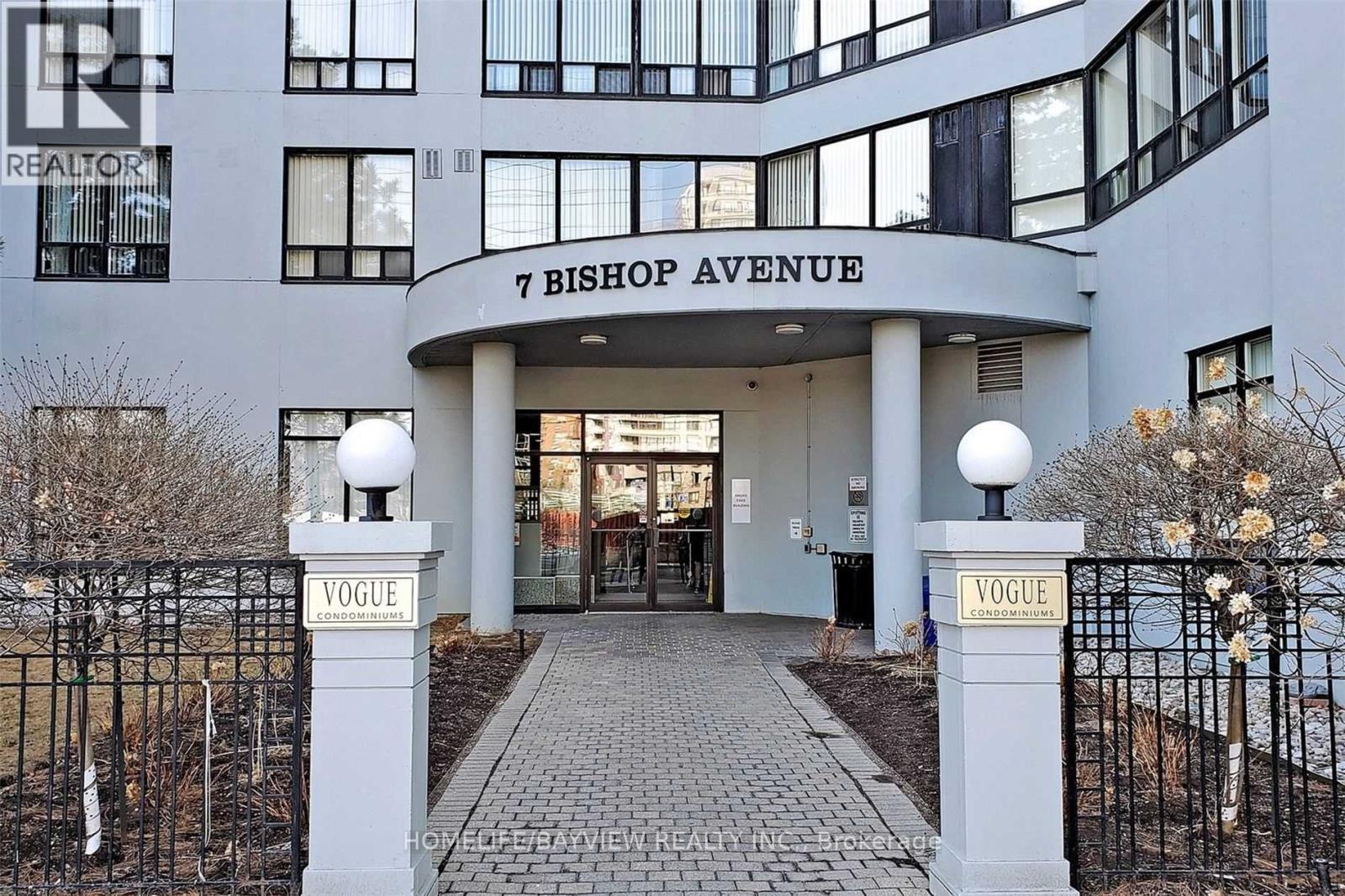 1712 - 7 BISHOP AVENUE, Toronto, Ontario