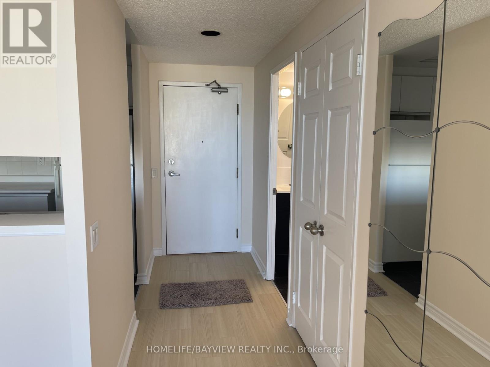 1712 - 7 Bishop Avenue, Toronto, Ontario  M2M 4J4 - Photo 3 - C12696174