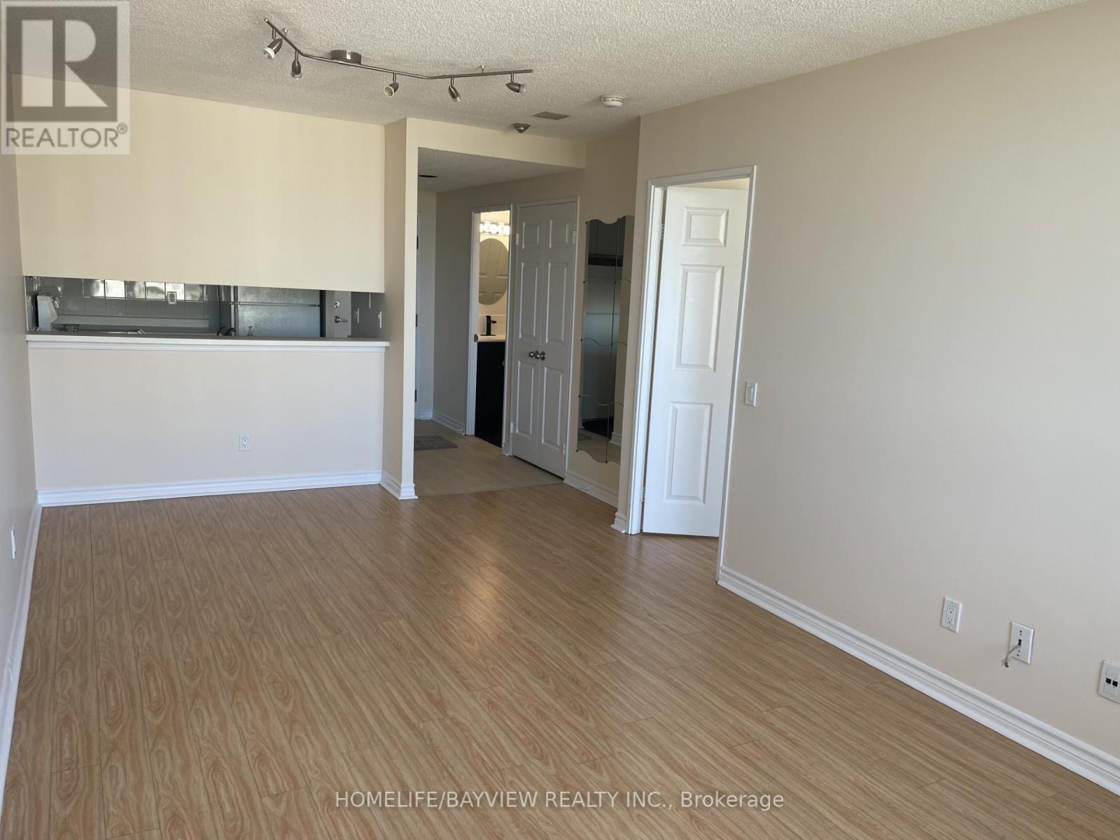 1712 - 7 Bishop Avenue, Toronto, Ontario  M2M 4J4 - Photo 6 - C12696174