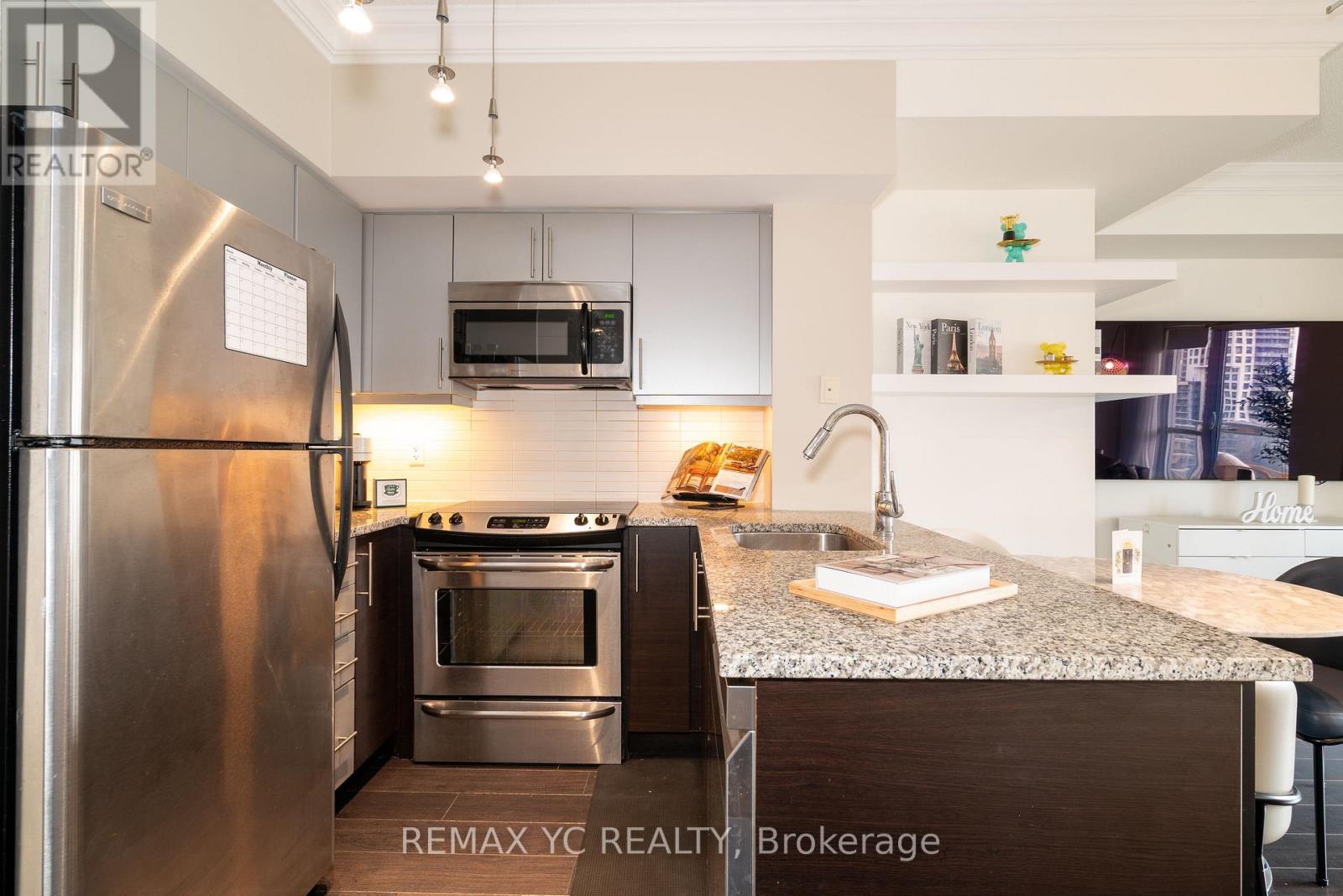 1709 - 83 Redpath Avenue, Toronto, Ontario  M4S 0A2 - Photo 6 - C12696178