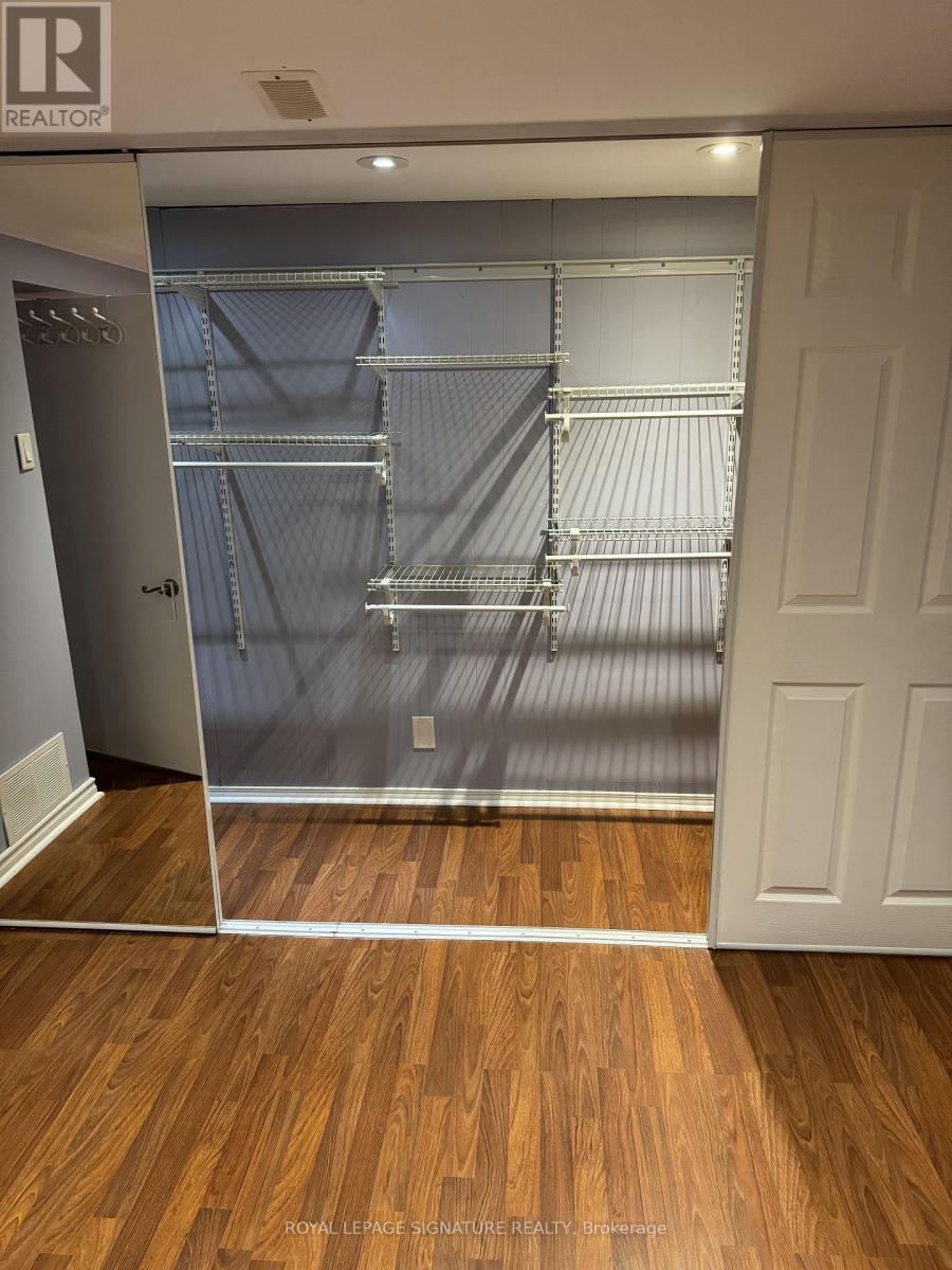 Bsmt - 352 Highland Avenue, Oshawa, Ontario  L1H 6B3 - Photo 12 - E12696062