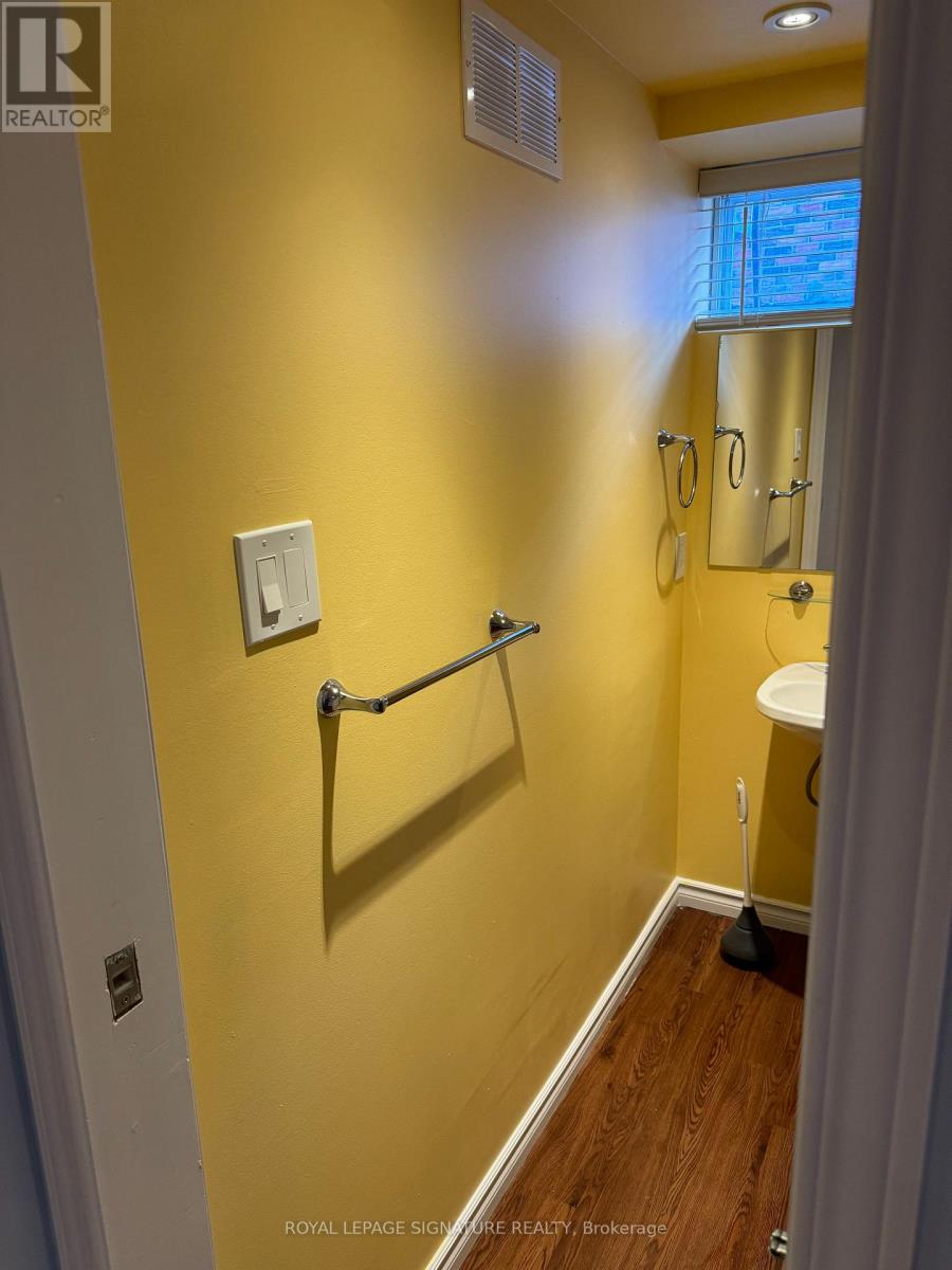 Bsmt - 352 Highland Avenue, Oshawa, Ontario  L1H 6B3 - Photo 22 - E12696062