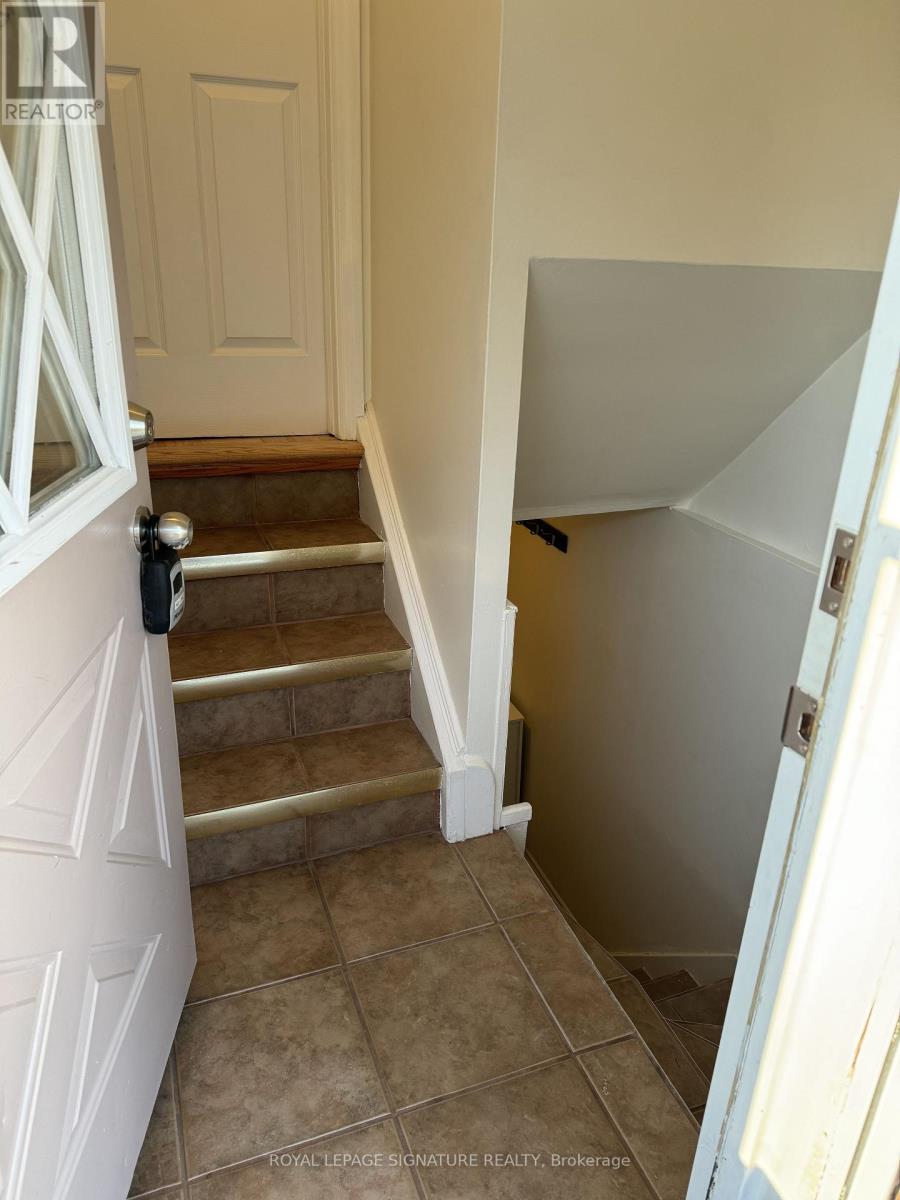 Bsmt - 352 Highland Avenue, Oshawa, Ontario  L1H 6B3 - Photo 3 - E12696062