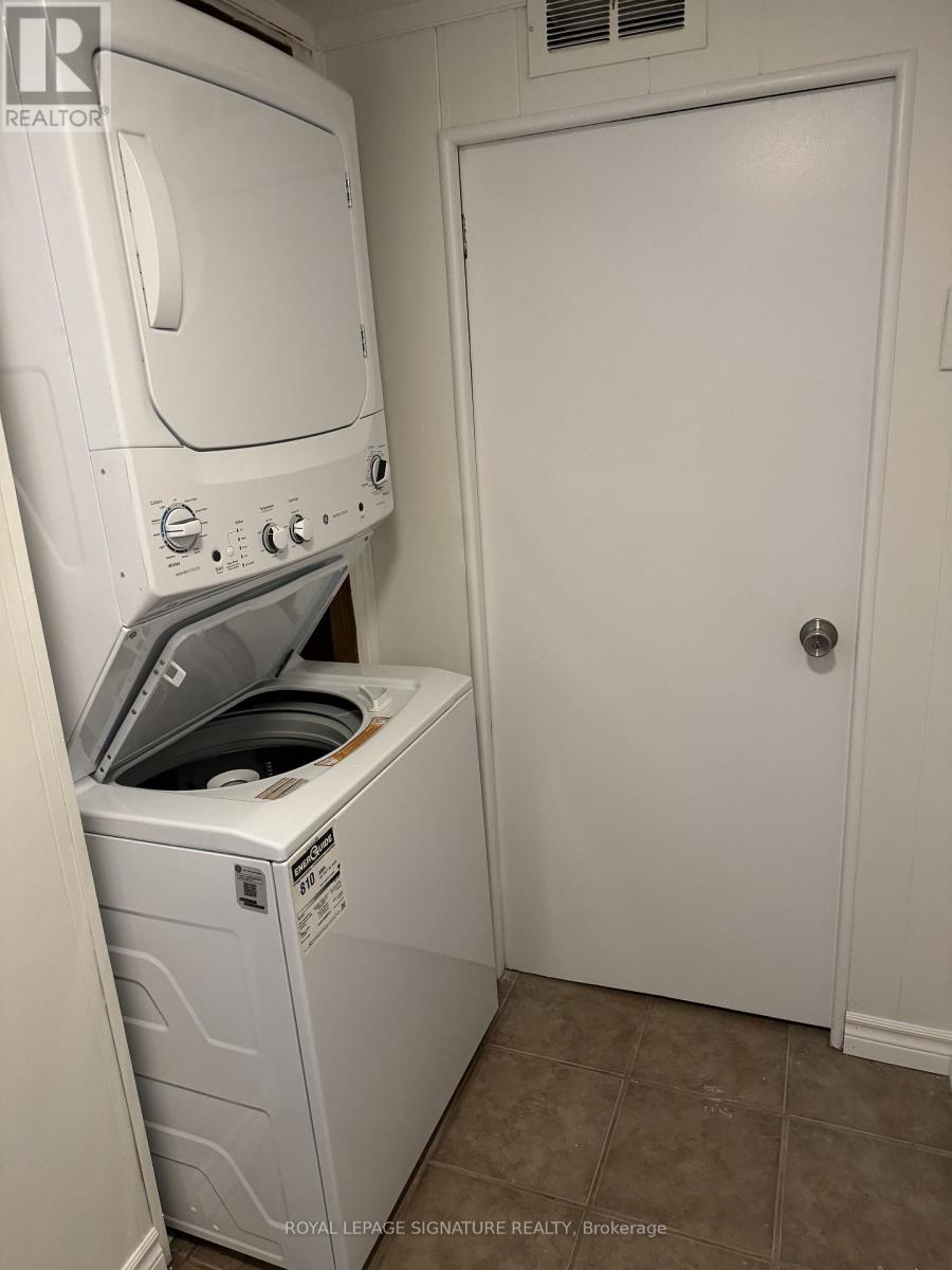 Bsmt - 352 Highland Avenue, Oshawa, Ontario  L1H 6B3 - Photo 6 - E12696062