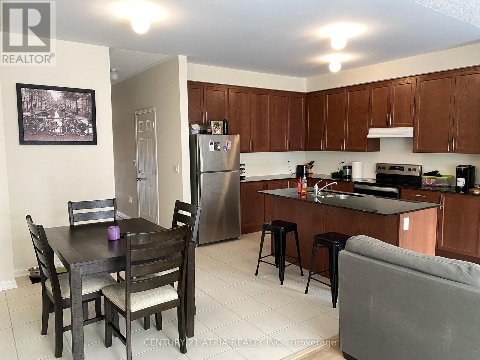 2554 Winter Words Drive, Oshawa, Ontario  L1H 7K4 - Photo 2 - E12696086