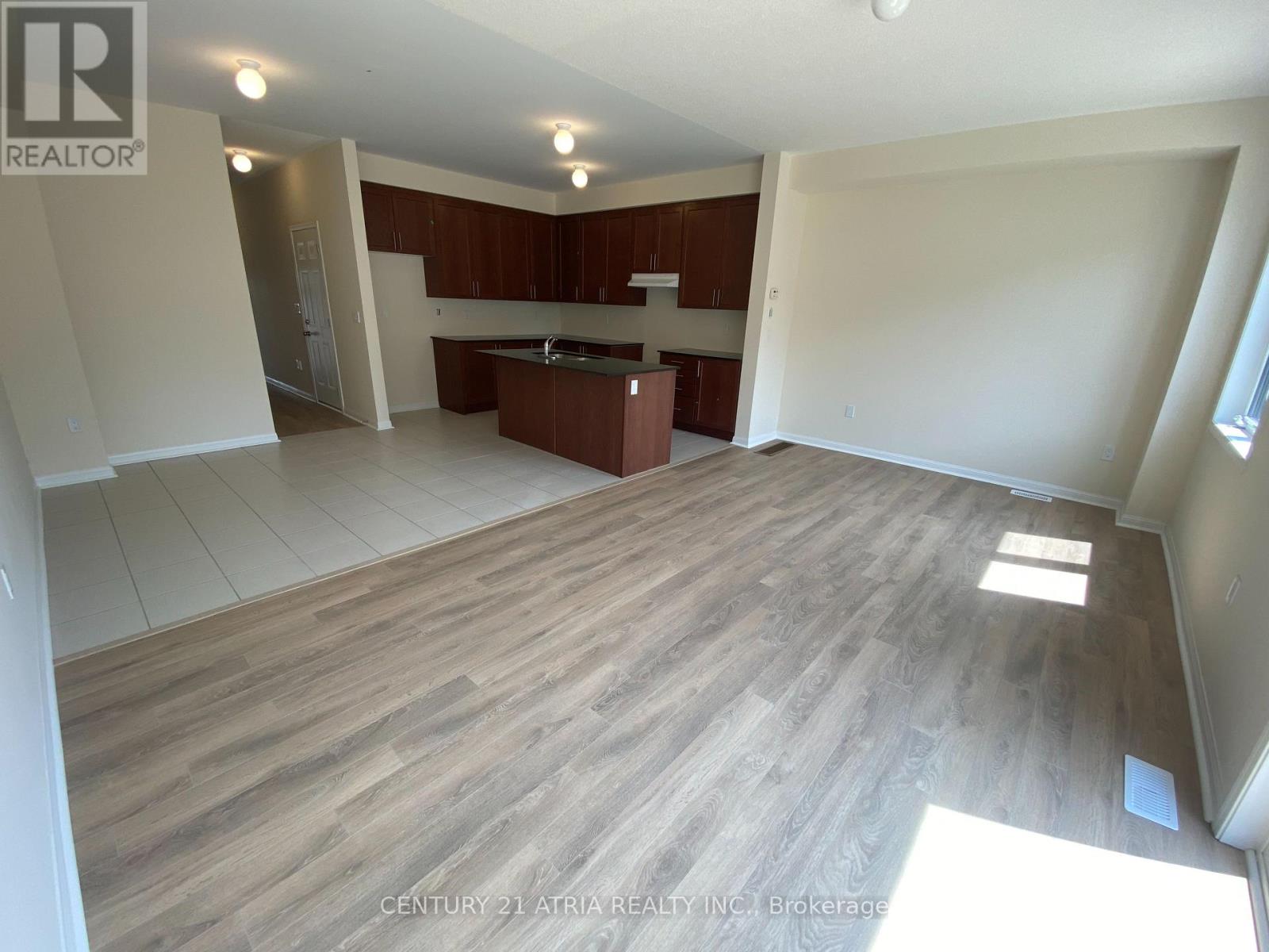 2554 Winter Words Drive, Oshawa, Ontario  L1H 7K4 - Photo 6 - E12696086