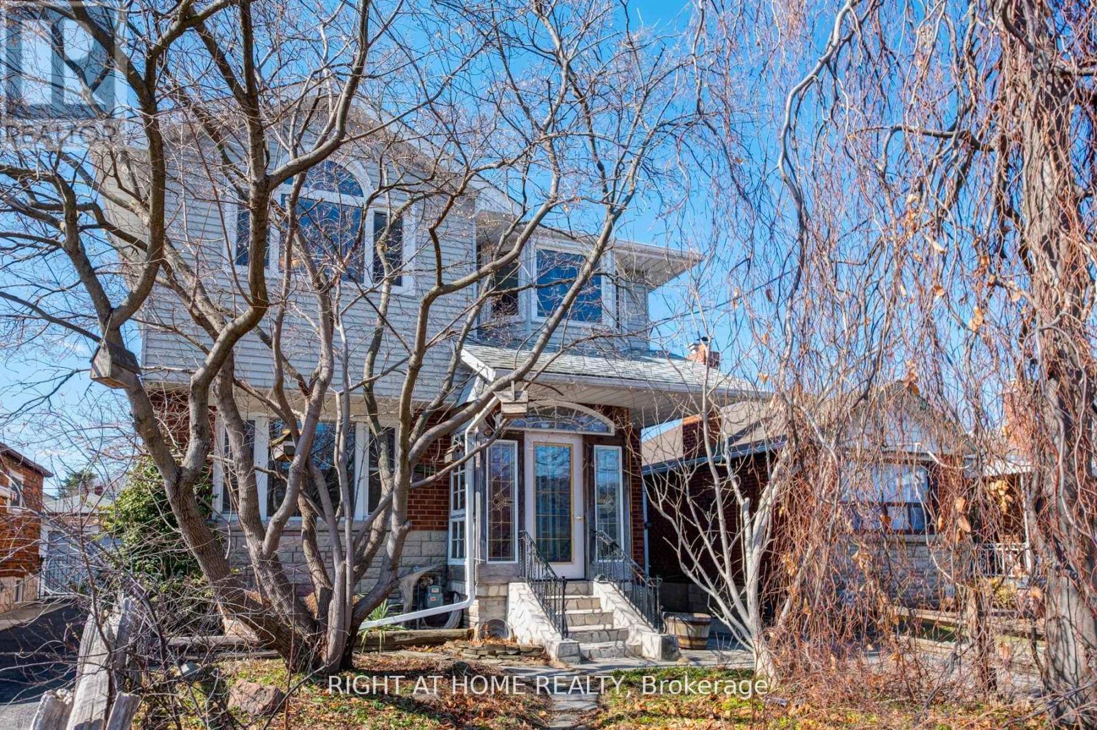 MAIN - 952 COXWELL AVENUE, Toronto, Ontario