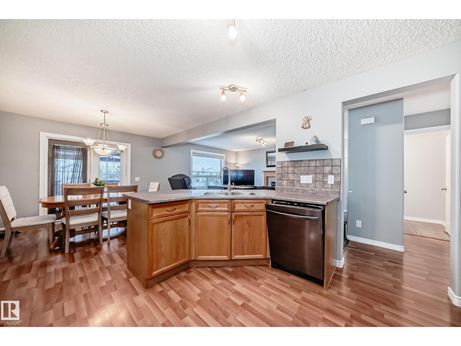 4713 190a St Nw, Edmonton, Alberta  T6M 2V6 - Photo 6 - E4469876