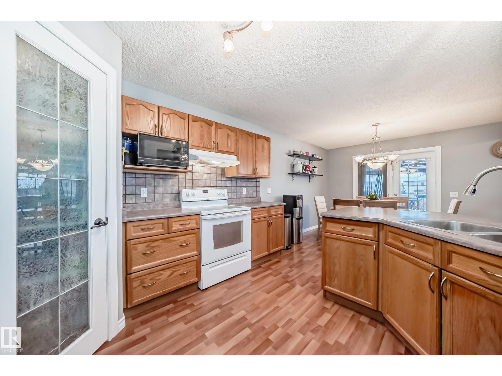 4713 190a St Nw, Edmonton, Alberta  T6M 2V6 - Photo 5 - E4469876