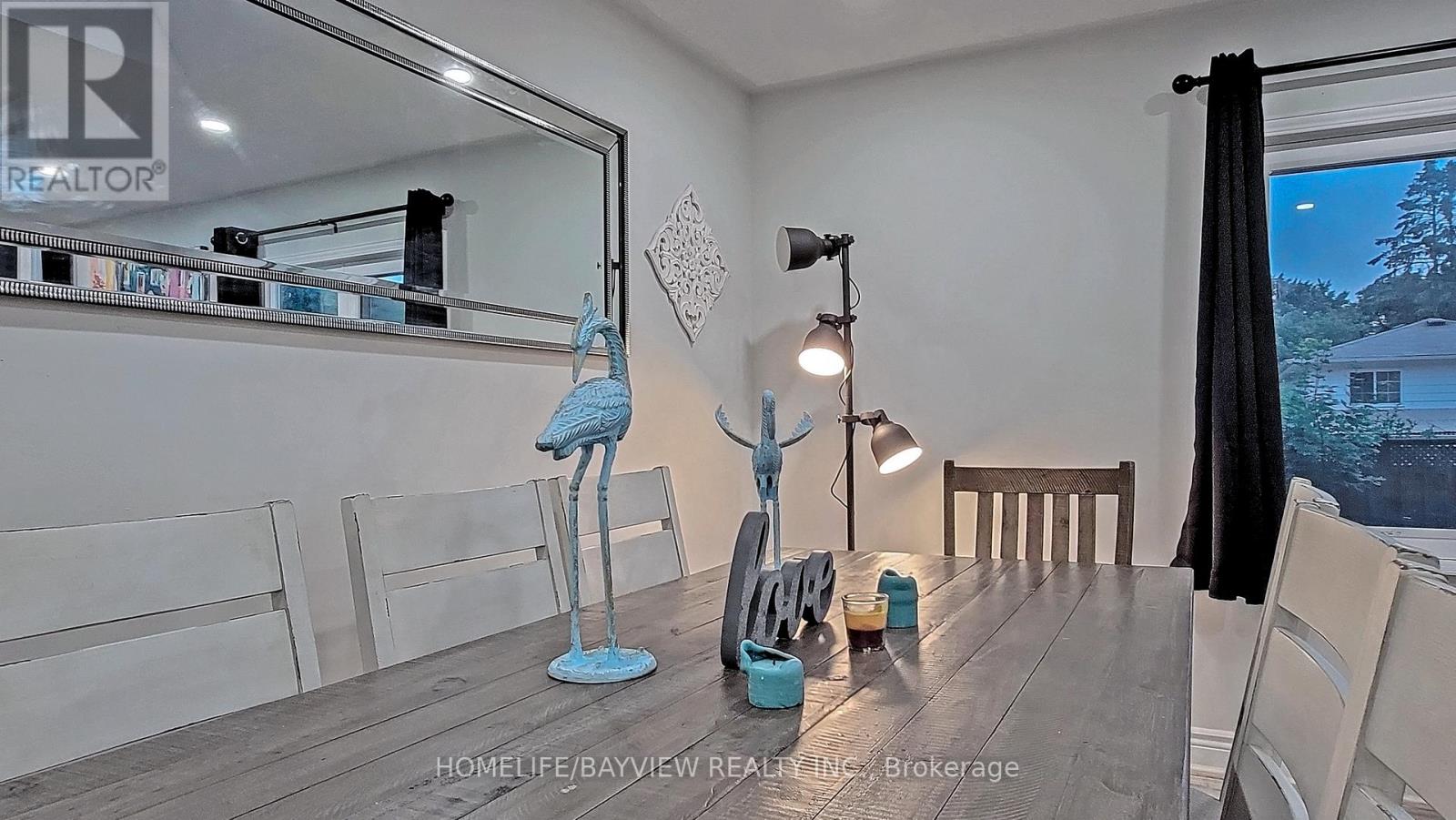 27 Hill Drive, Aurora, Ontario  L4G 3A7 - Photo 16 - N12696138