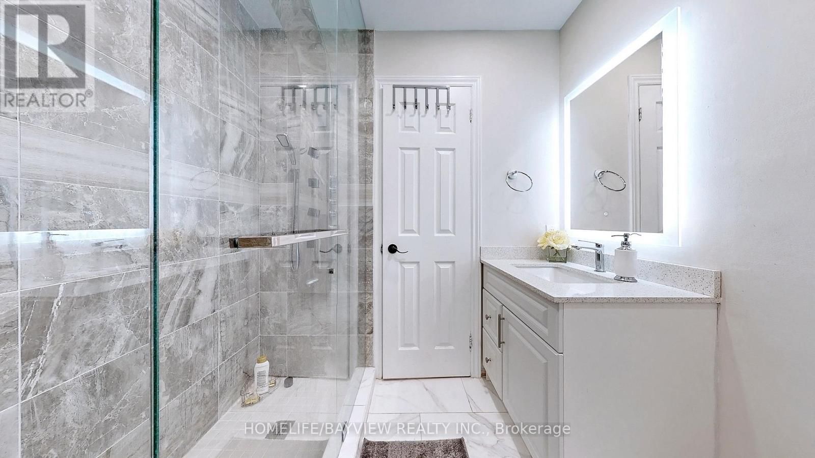 27 Hill Drive, Aurora, Ontario  L4G 3A7 - Photo 23 - N12696138