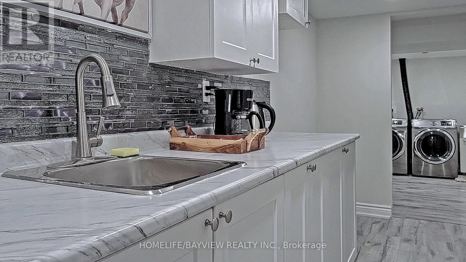 27 Hill Drive, Aurora, Ontario  L4G 3A7 - Photo 28 - N12696138