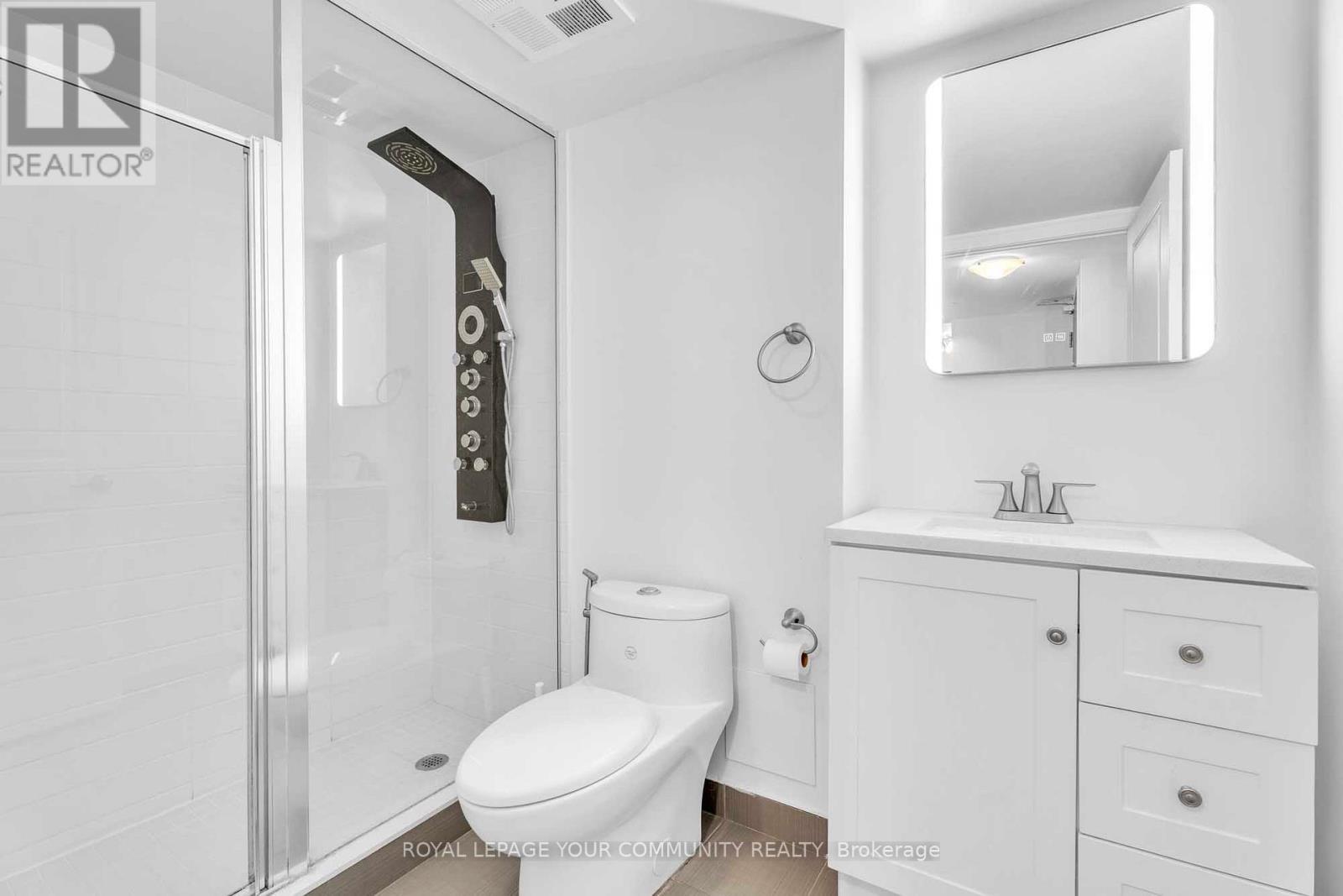 420 - 75 Norman Bethune Avenue, Richmond Hill, Ontario  L4B 3L4 - Photo 16 - N12696142