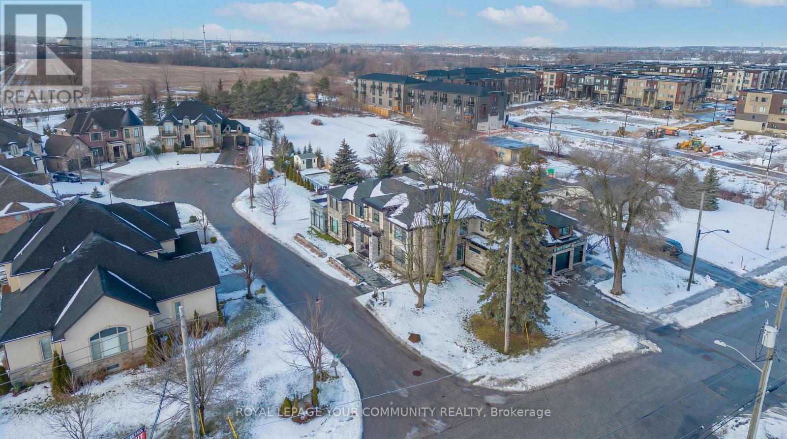 70 Simmons Street, Vaughan, Ontario  L4H 4X7 - Photo 5 - N12696156