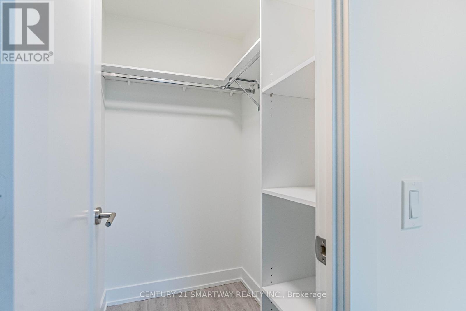 406 - 60 Central Park Roadway, Toronto, Ontario  M9A 0E6 - Photo 23 - W12582670