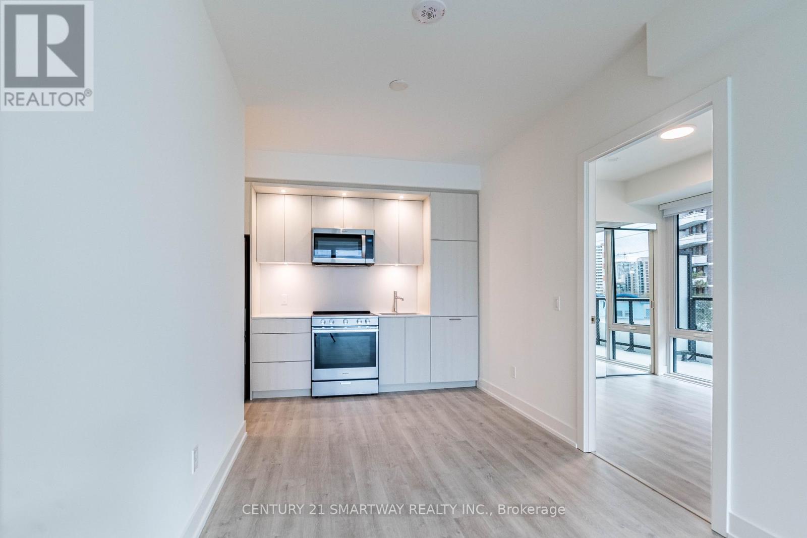 406 - 60 Central Park Roadway, Toronto, Ontario  M9A 0E6 - Photo 14 - W12582670