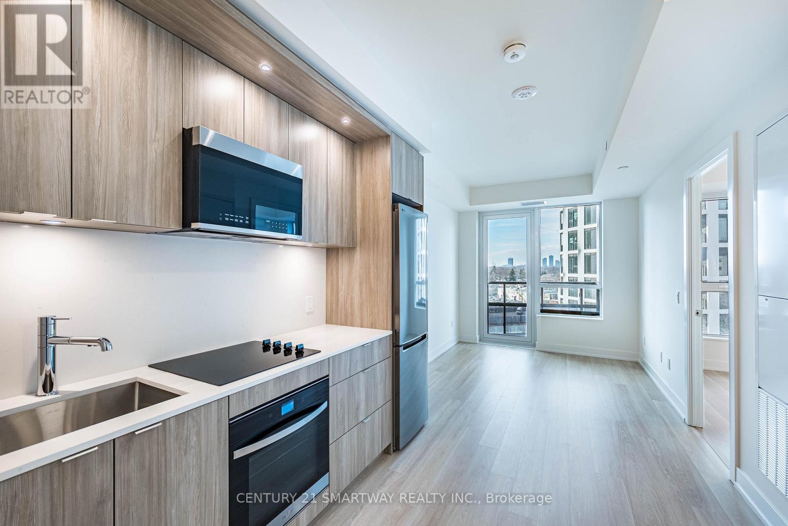 911 - 60 Central Park Roadway, Toronto, Ontario  M9A 0E6 - Photo 12 - W12643052