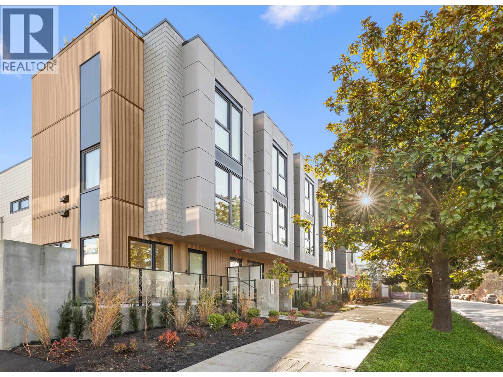 4460 ASH STREET, Vancouver, British Columbia