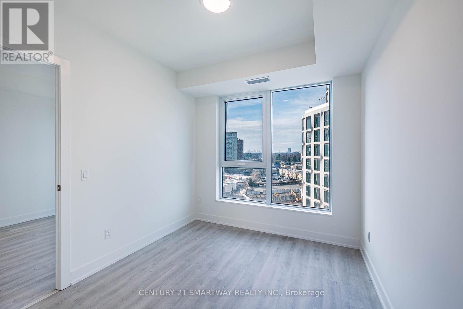 1111 - 60 Central Park Roadway, Toronto, Ontario  M9A 0E6 - Photo 19 - W12644124