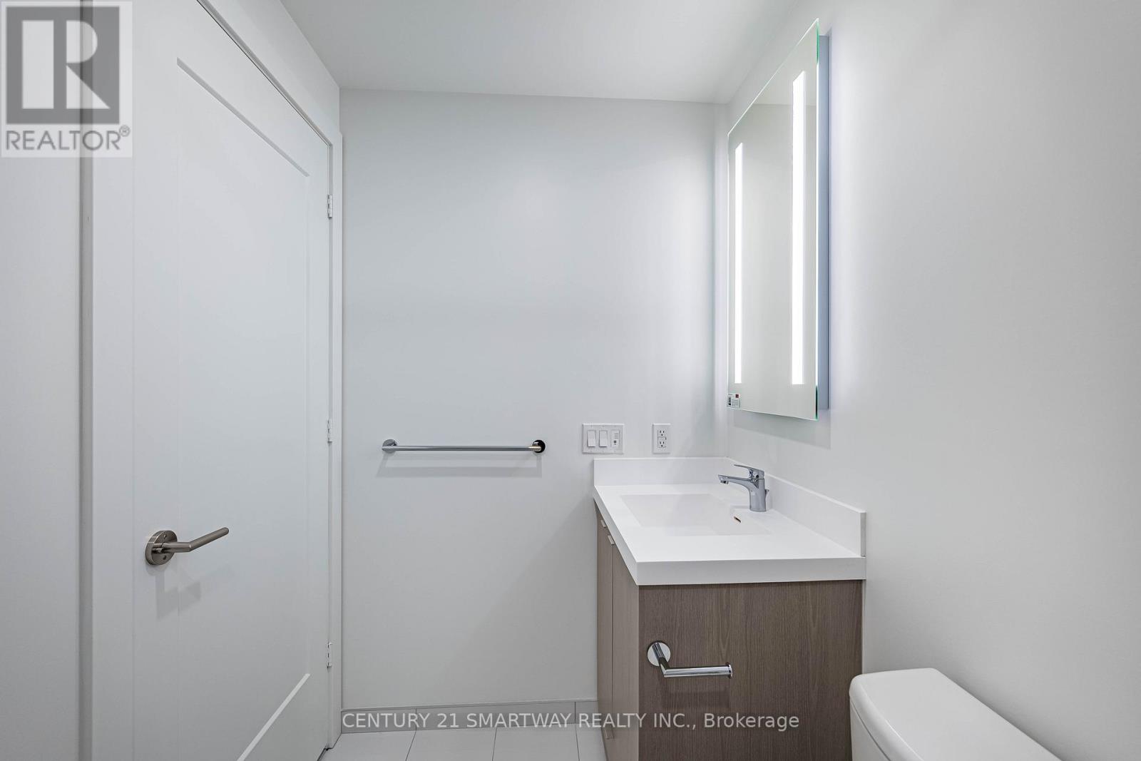 1111 - 60 Central Park Roadway, Toronto, Ontario  M9A 0E6 - Photo 24 - W12644124